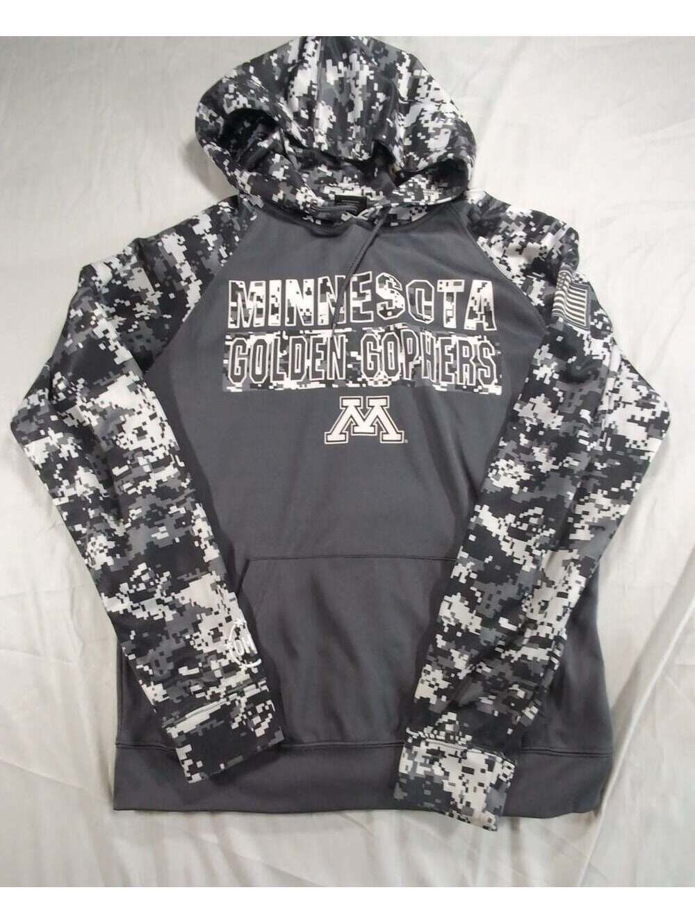 Minnesota Golden Gophers Digital Camo Hoodie Youth Medium
